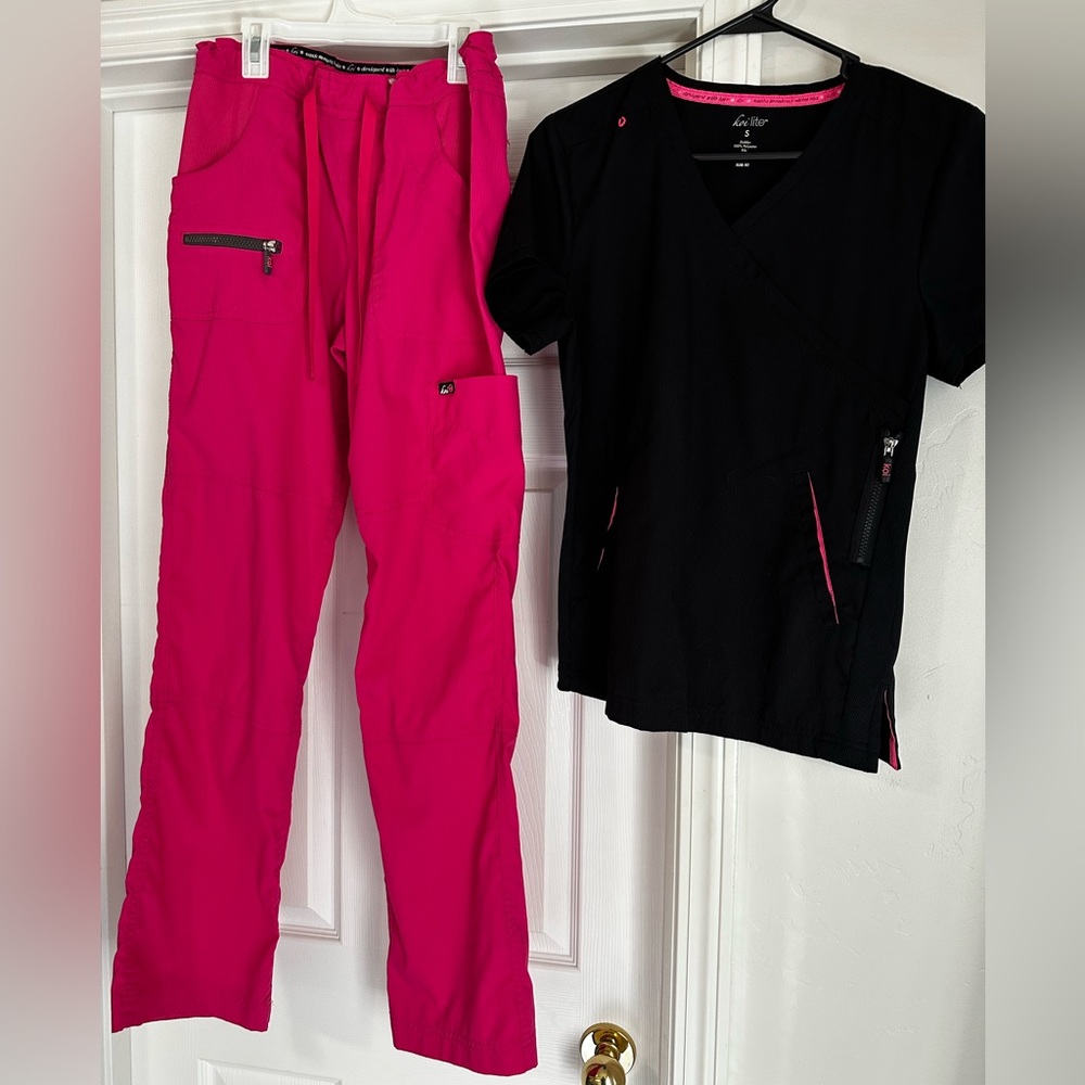 Koi Lite Scrub Set - Size Small